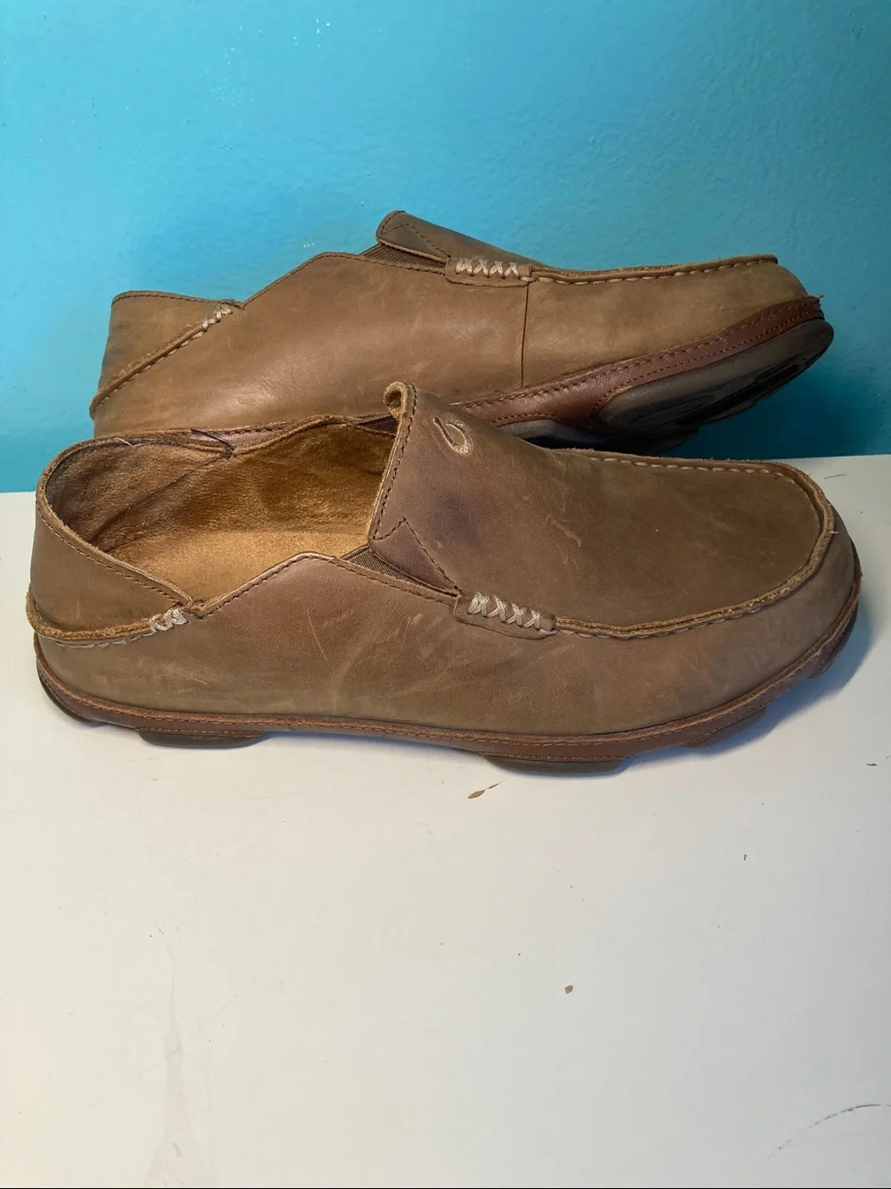 OluKai mens leather